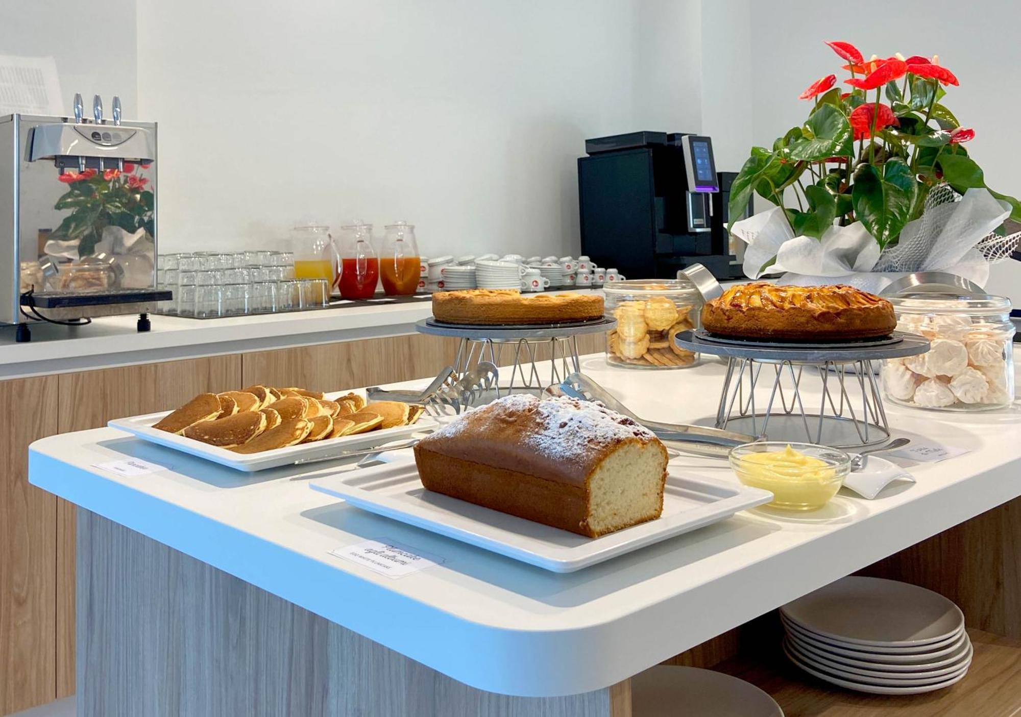 Hotel Sayonara Senigallia Buitenkant foto