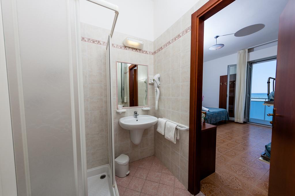 Hotel Sayonara Senigallia Kamer foto